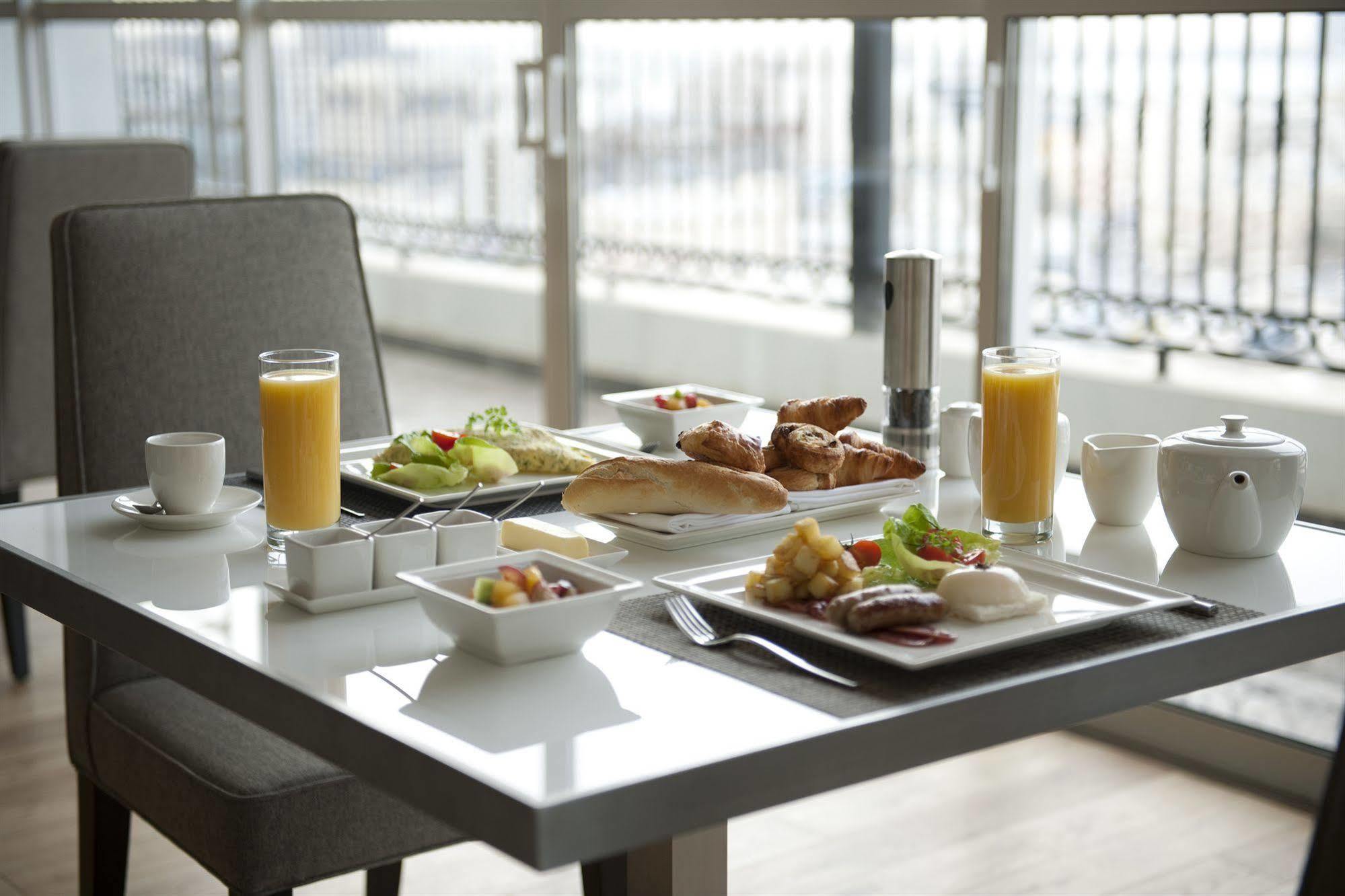 K108 Hotel Doha Eksteriør billede