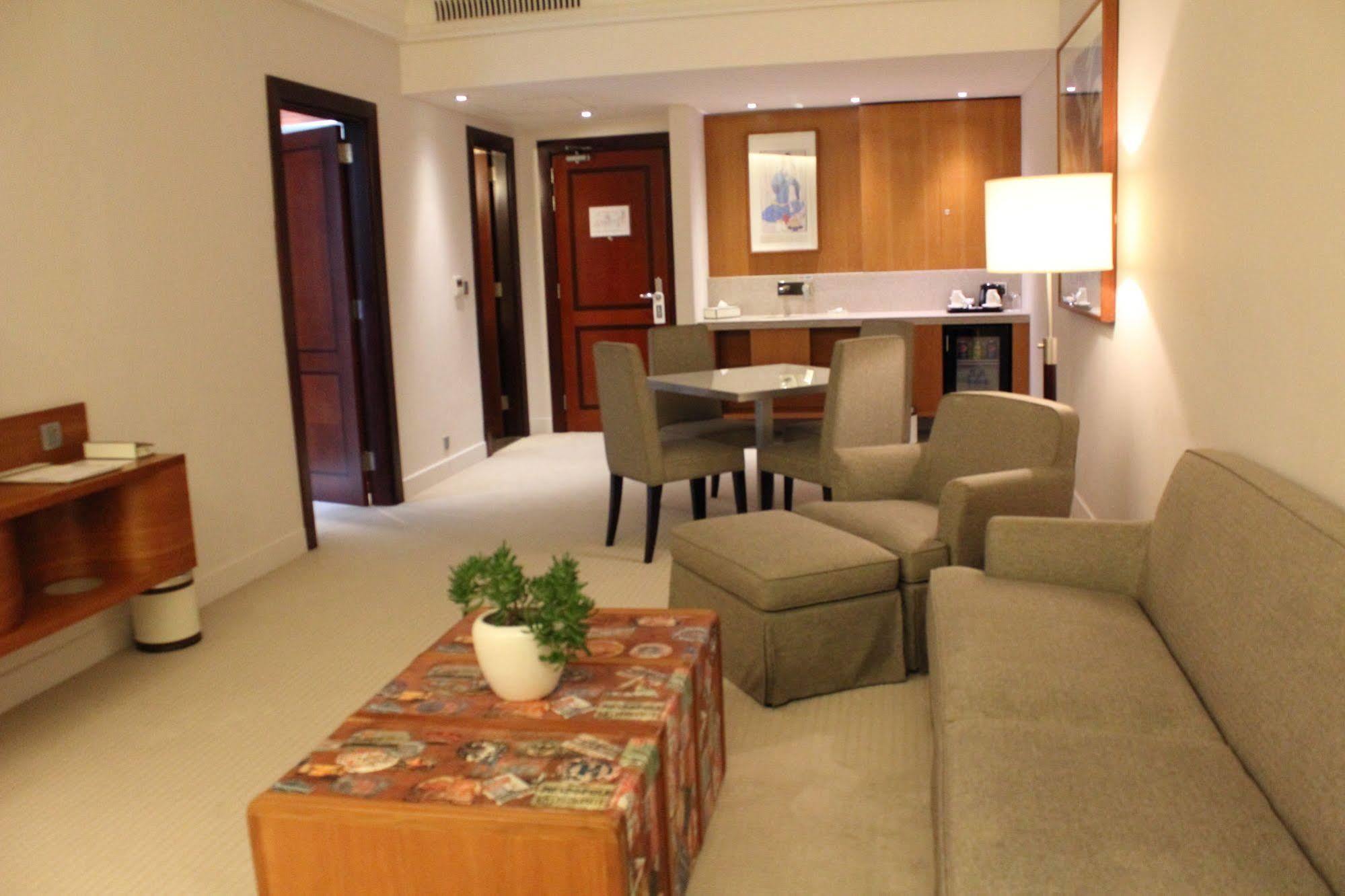 K108 Hotel Doha Eksteriør billede