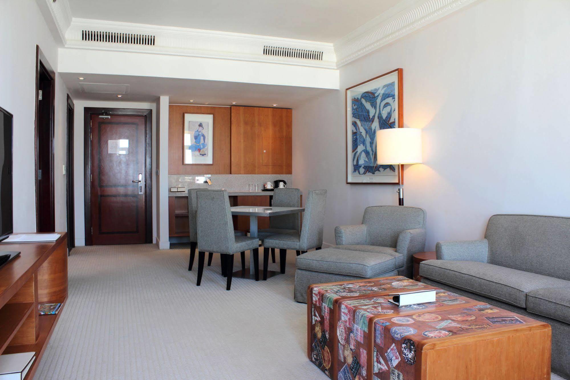 K108 Hotel Doha Eksteriør billede